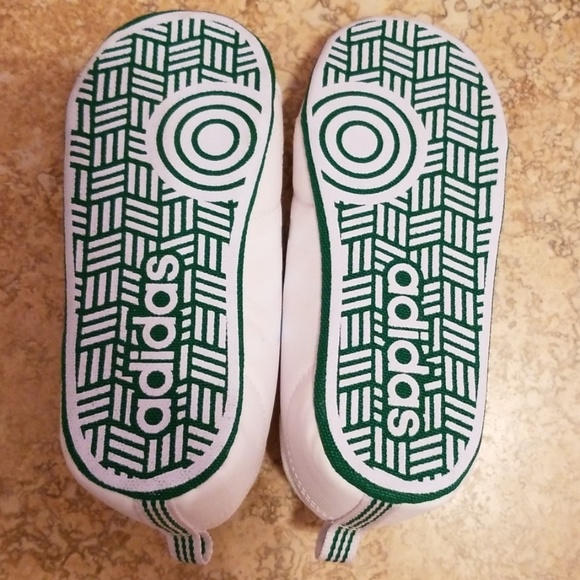 Toddler Adidas - Picture 3 of 4